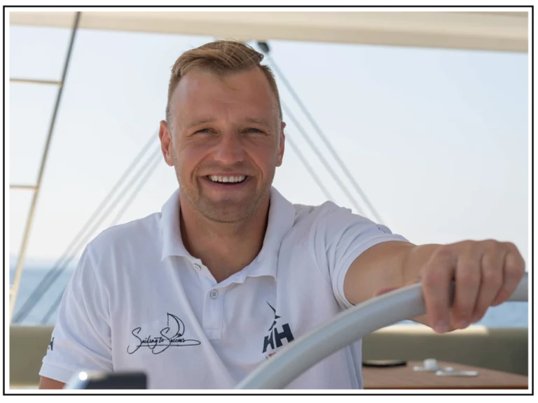 Marek Tulin na katamaranie sailing to success